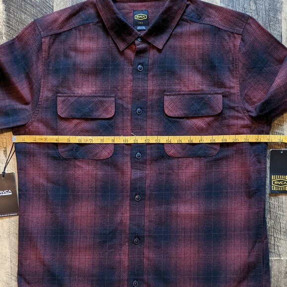 RVCA Dayshift Cotton Flannel Shirt Red Black Plaid Button Down - Picture 7 of 7